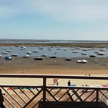 公寓 T2 1ere Ligne Loggia Vue 180 ° Parking 阿卡雄